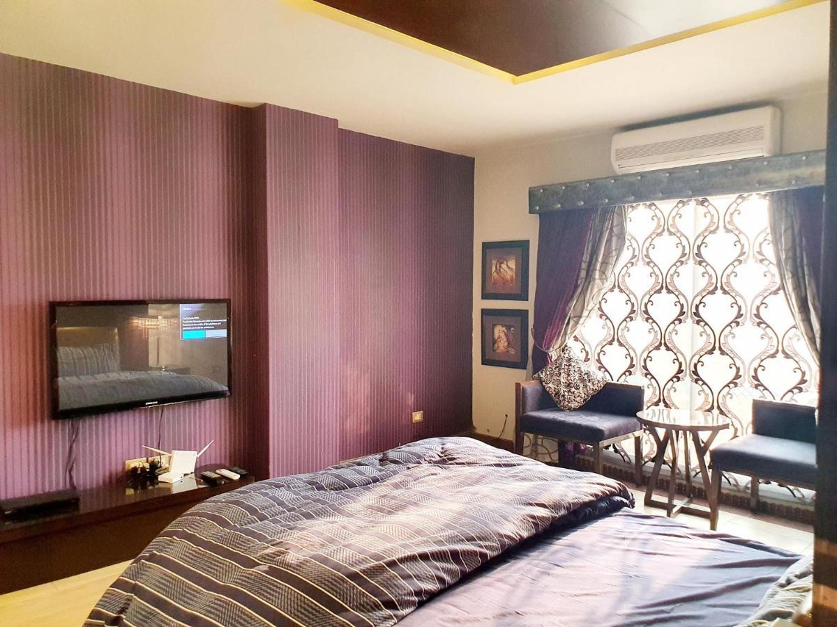 Luxurious Boutique One Bed Apartment In Bahria Town Rawalpindi Ngoại thất bức ảnh